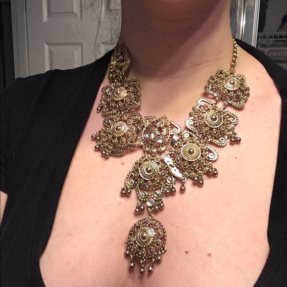 Gold Jeweled Necklace~Charming Charlie’s - Picture 6 of 7